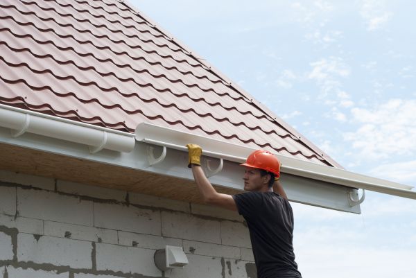 Rain Gutter Repair in Easton