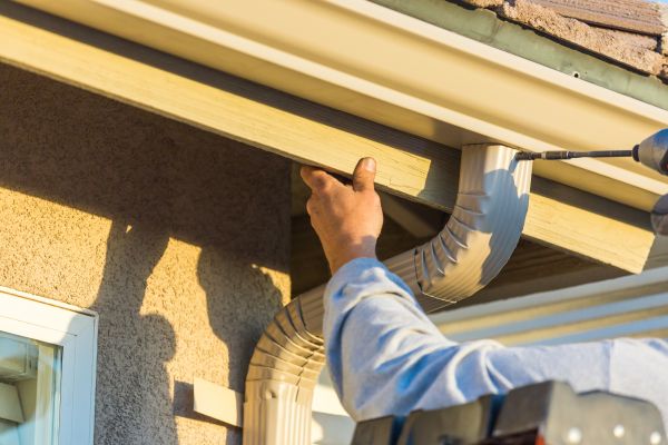 Aluminum Rain Gutter Service in Easton